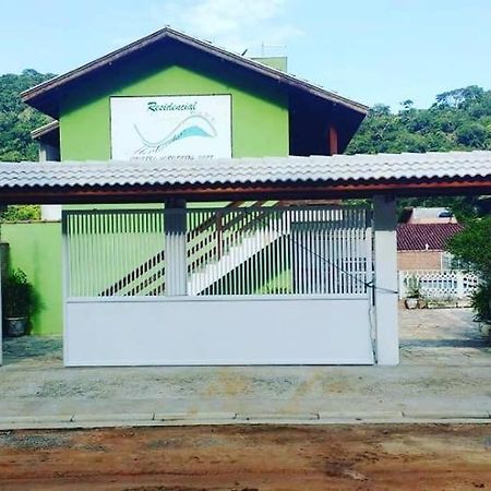Hotel Montanhas Bem Te VI Caraguatatuba Exteriér fotografie